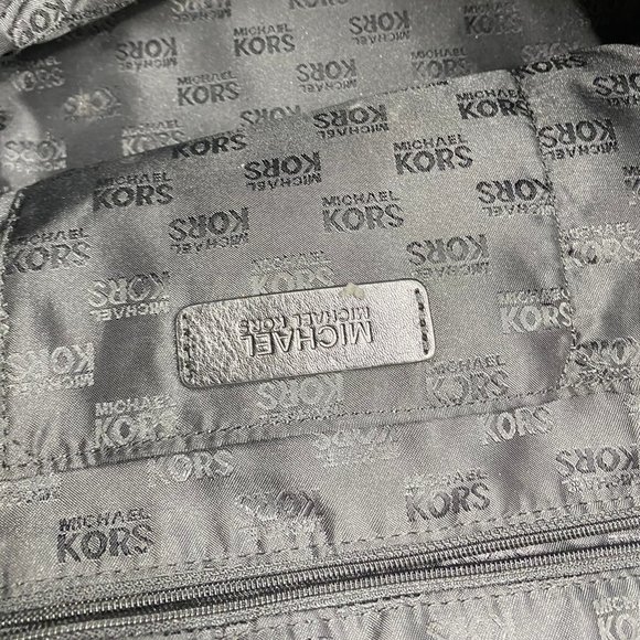 Michael Kors M Size Black Interwoven Shoulder Bag - Picture 10 of 10